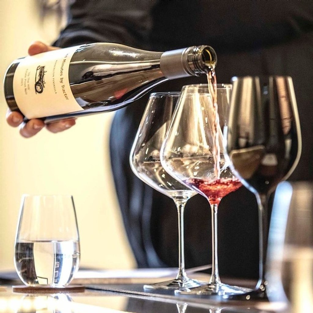 Wine Tasting at 10Minutes by Tractor
